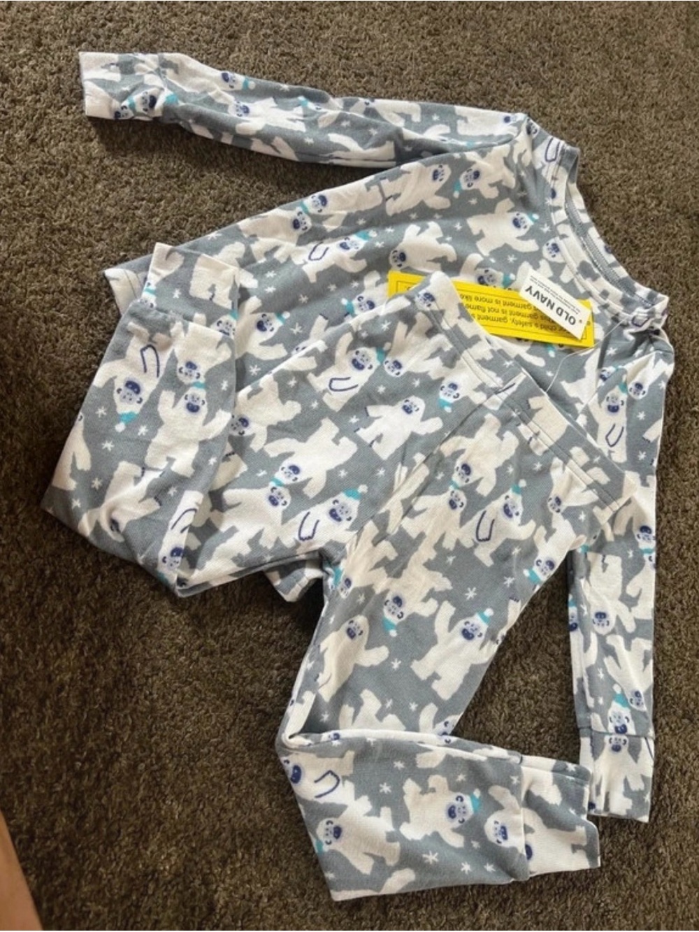 Old Navy Gray and White Polar Bear Print Kids Pajama Set